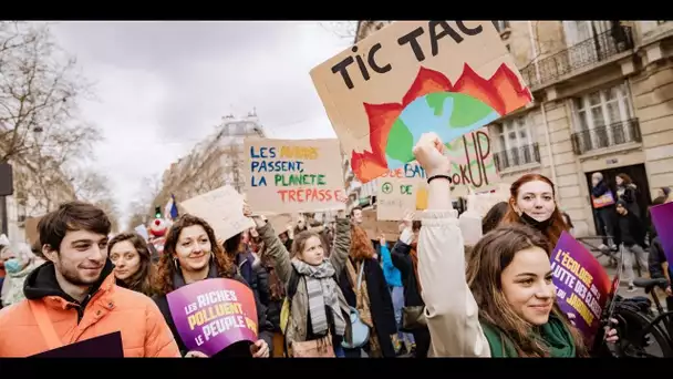 Marches pour le climat : à Paris, des candidats font entendre leur voix