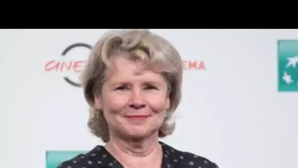 The Crown : Qui est Imelda Staunton, l'actrice qui incarne la reine Elizabeth II dans...