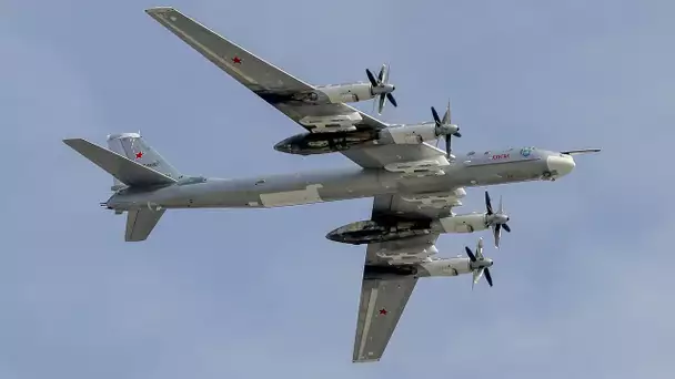 Ukraine : de vieux bombardiers Tu-95 SM, vieux de 70 ans, utilisés par la Russie pour lancer des …