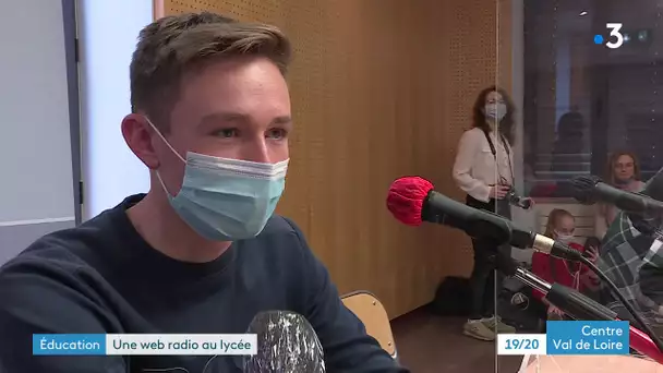 Amilly : des lycéens accueillent une webradio itinérante "Radio 100 % lycéens"