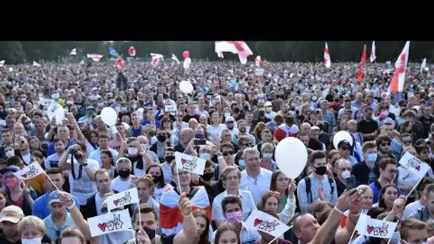 Rassemblement record de l'opposition en Biélorussie, à dix jours de la présidentielle