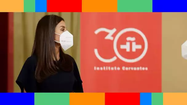 Letizia d'Espagne  elle recycle pour la cinquième fois la jupe du pouvoir