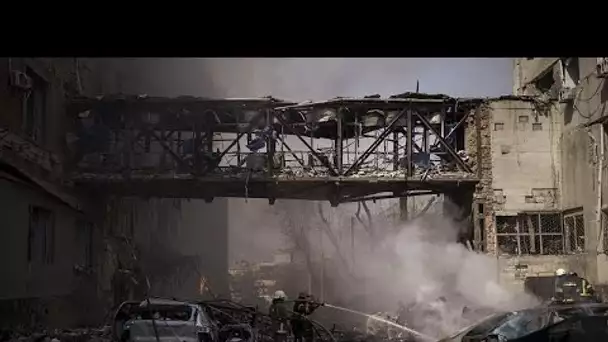 L'Ukraine sous les bombes, des combats sur la ligne de front dans la région de Donetsk