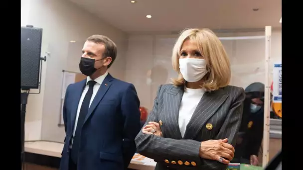 Brigitte Macron, romantique : elle jouait la “boîte aux lettres” pour les...