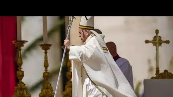 Le Pape François prie pour l'Ukraine "secouée par la destruction cruelle et insensée"