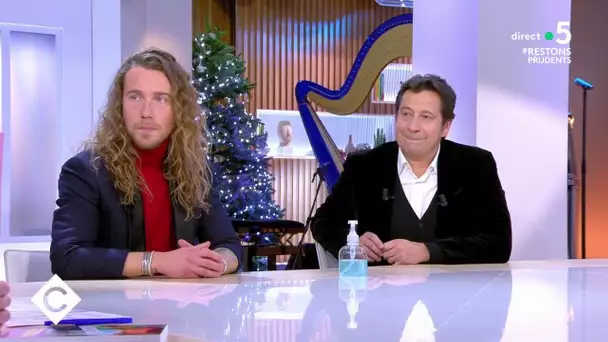 Julien Doré et Laurent Gerra, deux voix incontournables - C à Vous - 16/12/2020