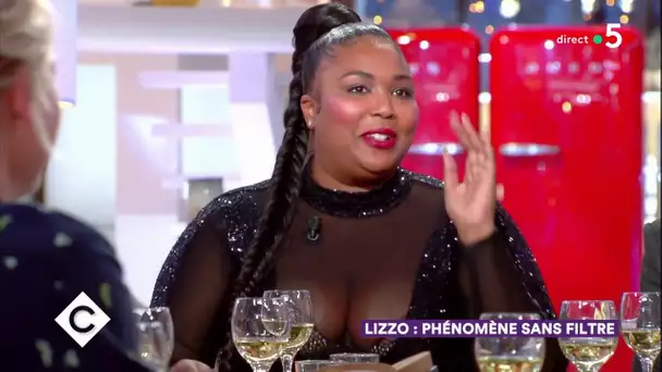 Lizzo : phénomène sans filtre ! - C à Vous - 21/02/2019