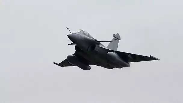 Collision mortelle de deux avions Rafale : quelles sont les hypothèses les plus probables ?