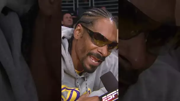 When Snoop Freestyled Holiday Wishes At The Lakers Game In 08 | #Shorts