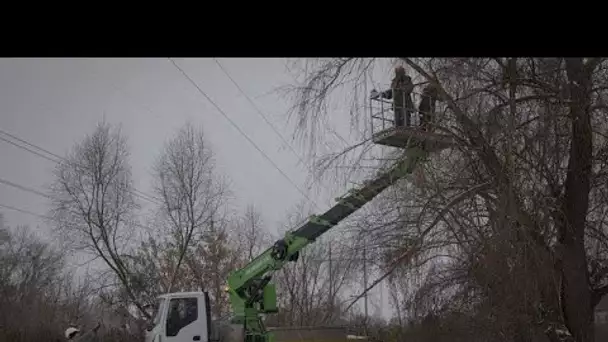 Volodymyr Zelensky : "1,5 million d'Ukrainiens sont privés d'électricité à Odessa"