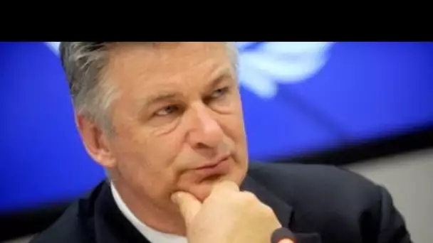 Tir mortel d'Alec Baldwin : des poursuites judiciaires contre l'acteur ne sont pas...