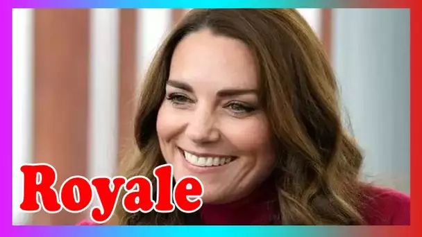 Kate Middleton super impressionnée par les étudiants alors qu'elle raconte sa vraie passion