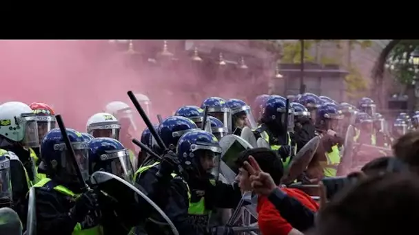 Manifestation antiraciste à Londres : affrontements entre policiers et militants d'extrême droite