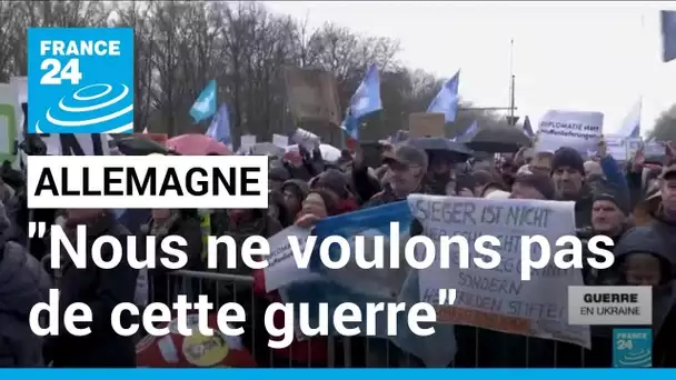 En Allemagne, des militants protestent contre les livraisons d'armes à l'Ukraine • FRANCE 24