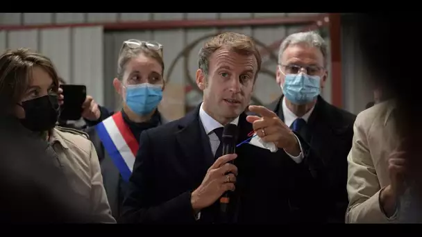 Emmanuel Macron en déplacement dans un refuge SPA de Haute-Saône