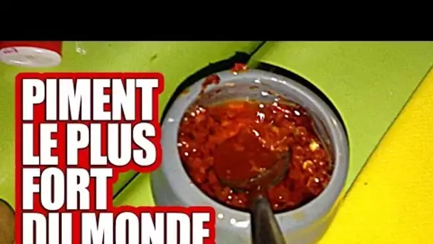 Goûter le piment le plus fort du monde et regretter