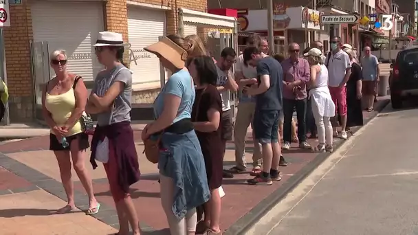 Déconfinement - Bray-Dunes : très grosse affluence sur la plage, les gendarmes débordés