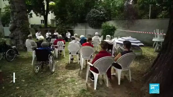 Déconfinement en France : reprise des visites sans rendez-vous dans les Ehpad