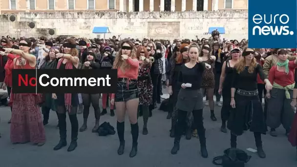 Performance féministe à Athènes