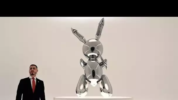 Un lapin de Jeff Koons bat un record de vente pour un artiste vivant