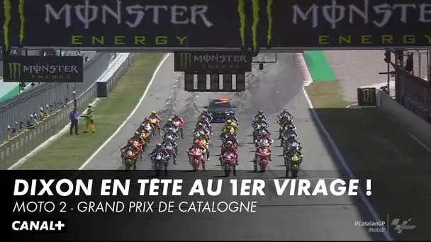 Jake Dixon sort en tête du 1er virage - Grand Prix de Catalogne - Moto 2