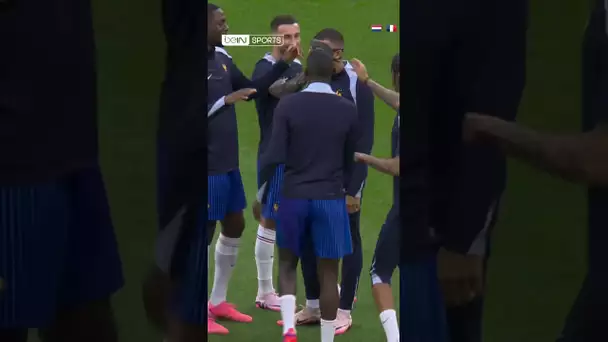 🇫🇷🤣 Même le nez cassé, Kylian Mbappé n'échappe pas au tirage d'oreilles ! #shorts