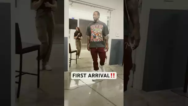 “Which way do I go?” - DeMar DeRozan arrives for his first Kings game 👀 | #Shorts