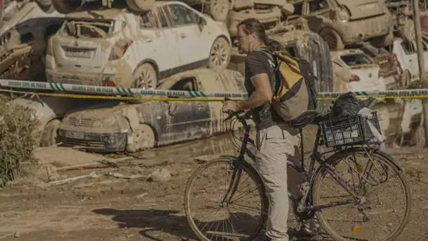 Inondations en Espagne : deux semaines après, des centaines de bénévoles français à la rescousse …