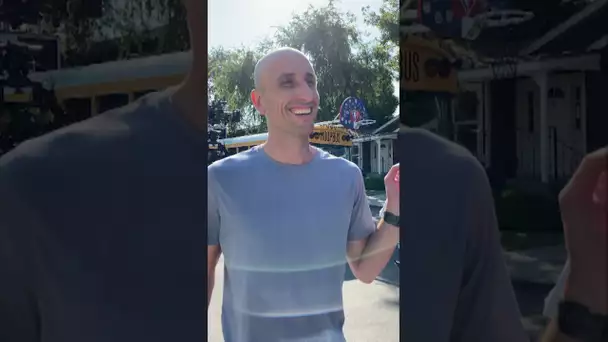 Manu Ginobili enjoying the NBA Lane neighborhood!