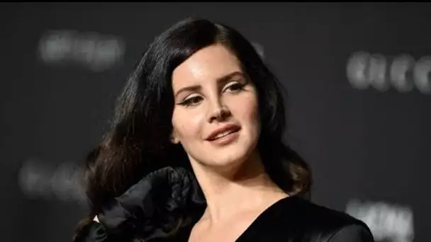 Lana Del Rey fiancée après avoir trouvé l'amour sur un site de rencontres !