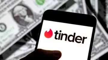 Netflix : Qui est "l'arnaqueur de Tinder" auquel la plateforme consacre un documentaire ?