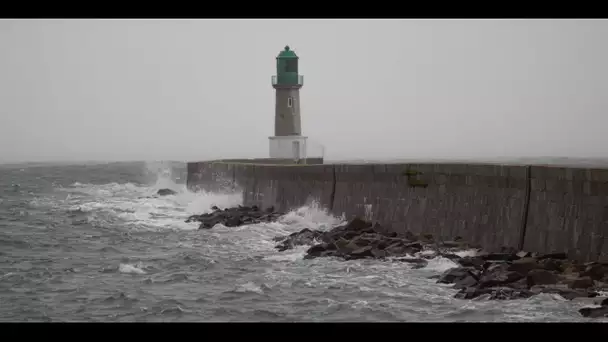 Tempête Eunice : cinq départements maintenus en alerte orange vent