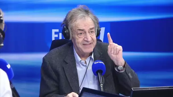 Invasion russe en Ukraine : "Une guerre sale" et une "propagande abjecte", pour Alain Finkielkraut