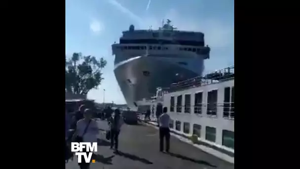 À Venise, ce bateau de croisière hors de contrôle a heurté un quai et semé la panique