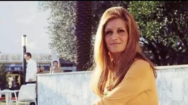 Dalida se vautre : la chute de la chanteuse en pleine émission télé