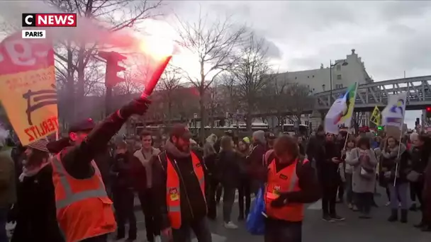 Réforme des retraites : la colère des manifestants ne faiblit pas