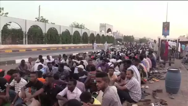 Reprise des pourparlers entre l'armée et les manifestants au Soudan