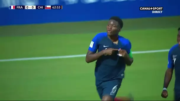 Pénalty transformé par Lucien Agoumé pour les U-17