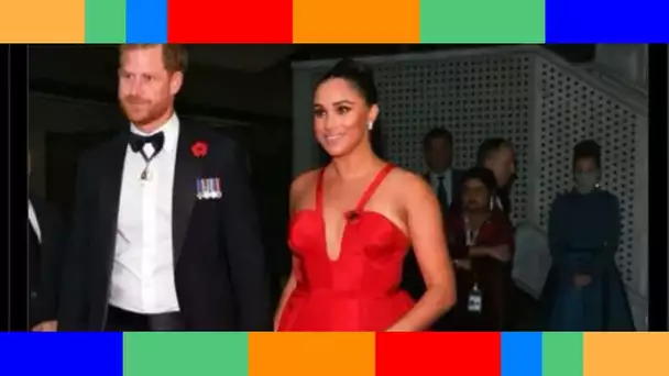 Meghan Markle en robe rouge  pourquoi était elle suivie par une équipe de tournage