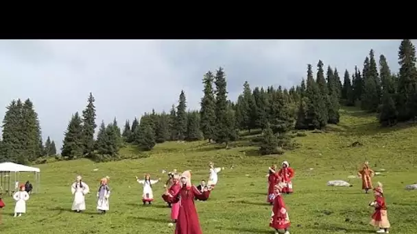 Un festival célèbre l'héritage des ancêtres du Kirghizstan