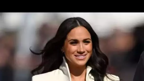 Meghan Markle prend la parole pour les mères qui travaillent surmenées et qui « épaulent tellement »