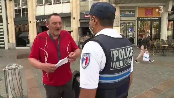 Covid-19 : à Lille, où le port du masque est obligatoire, le réflexe n'est pas encore acquis