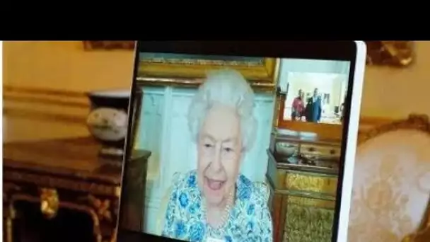 Queen a «très bien» adopté la technologie en devenant un «monarque Zoom»