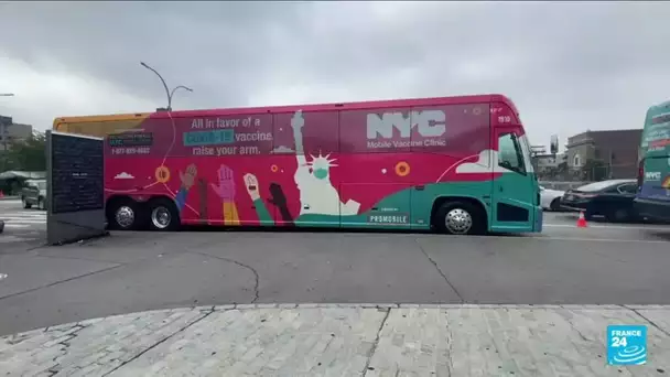 À New York, des bus pour vacciner la population contre le Covid-19 • FRANCE 24