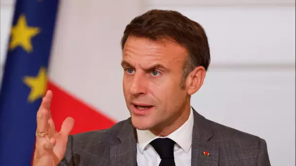 Emmanuel Macron enlisé dans son "en même temps" sur le conflit Israël-Hamas