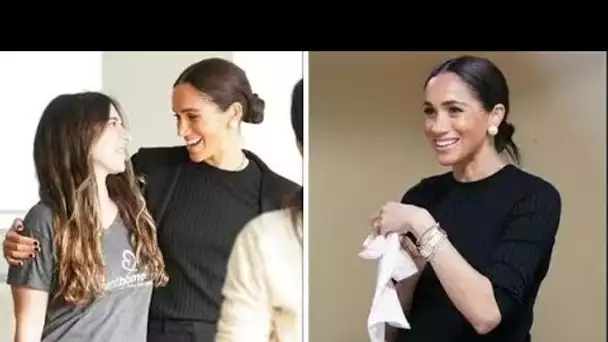 Meghan est "sans effort" en noir, mais certains fans disent qu'un détail "enlève le chic"