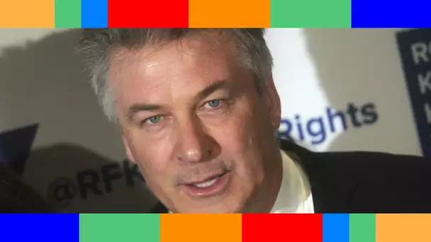 ✟  Tir mortel d'Alec Baldwin : pourquoi l'acteur a dû remettre son téléphone aux enquêteurs