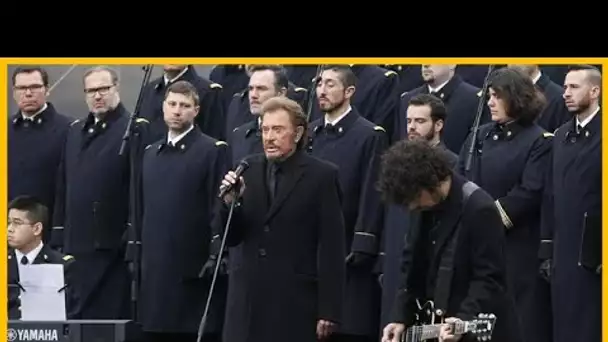 Johnny Hallyday: les coulisses de son hommage après l’attentat de Charlie Hebdo