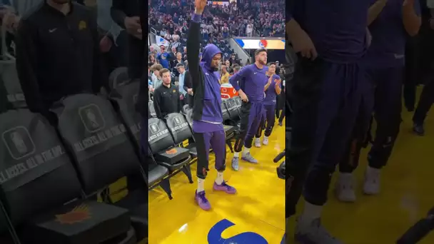 Stephen Curry Shows Love To KD In His Return To Golden State! 🤝🔥| #Shorts