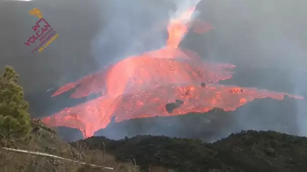 FR - Lava overflow in La Palma volcano's main cone_copy